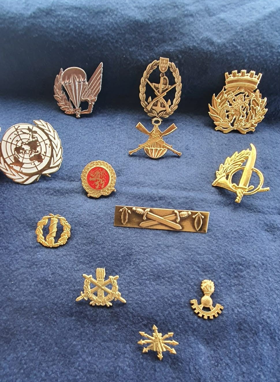 Pins e Distintivos Militares & Forças de Segurança